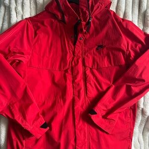 Nike Men's Sportswear Rain Jacket Windbreaker Vibrant Red Raincoat